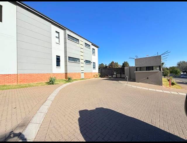 2 BEDROOM APARTMENT FOR SALE IN MORNINGSIDE
